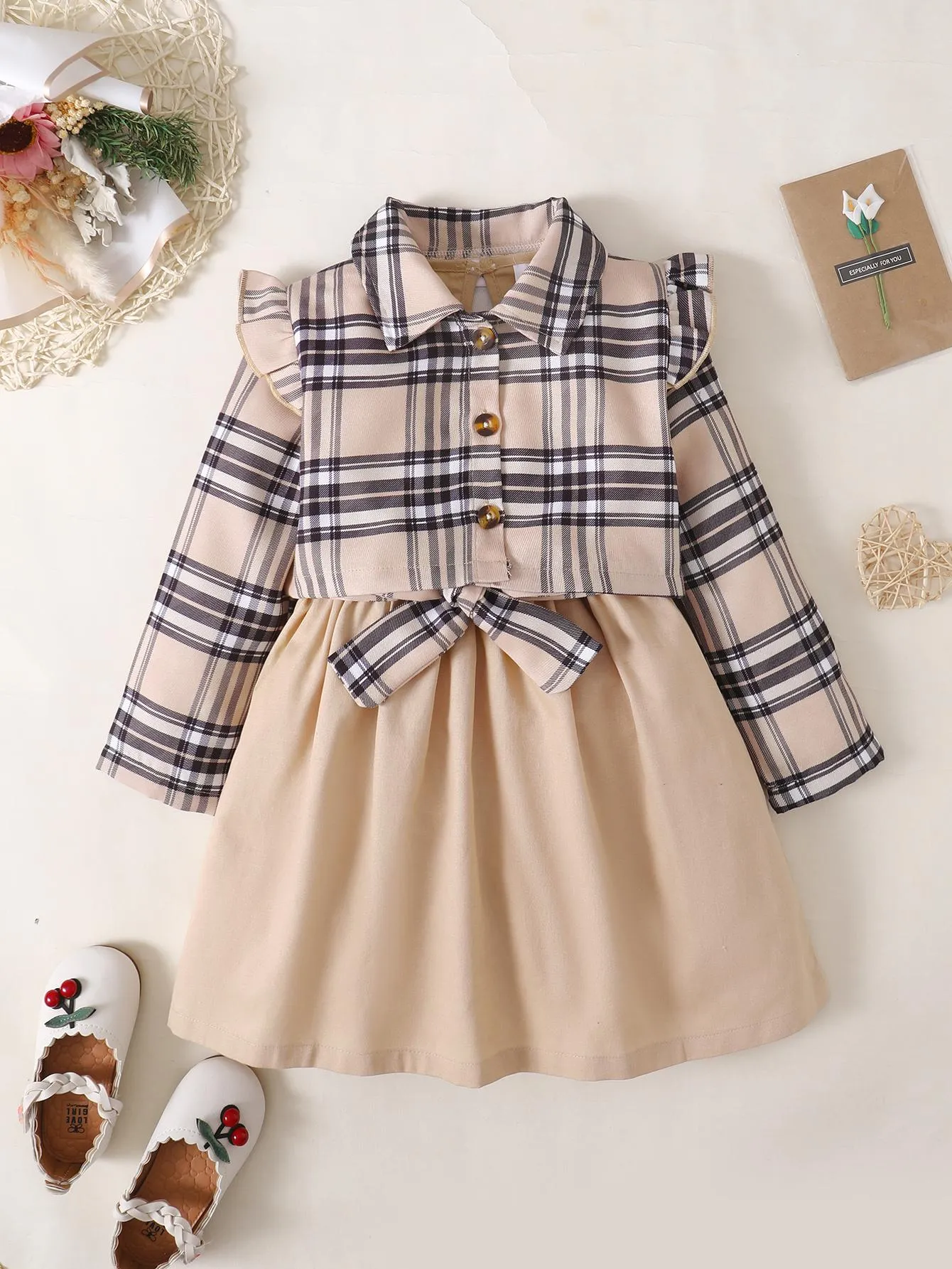 18M-5Y Baby Girls Outfits Turn-down Collar Plaid Ruffle Sleeve Coat Sleeveless Bow Dress 2Pcs Clothes Set Apricot Catpapa 122210602