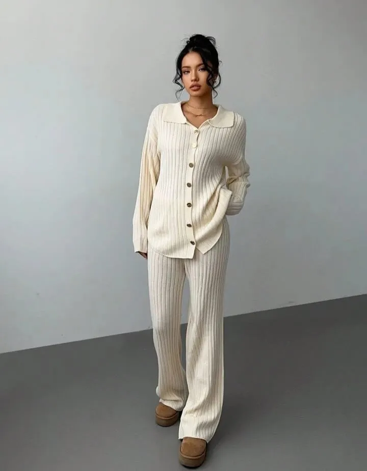 Women's Autumn/Winter Ribbed Cardigan Jacket with Metal Buttons and High Waist Knitted Pants with Turn-down Collar, Two-Piece    S475569