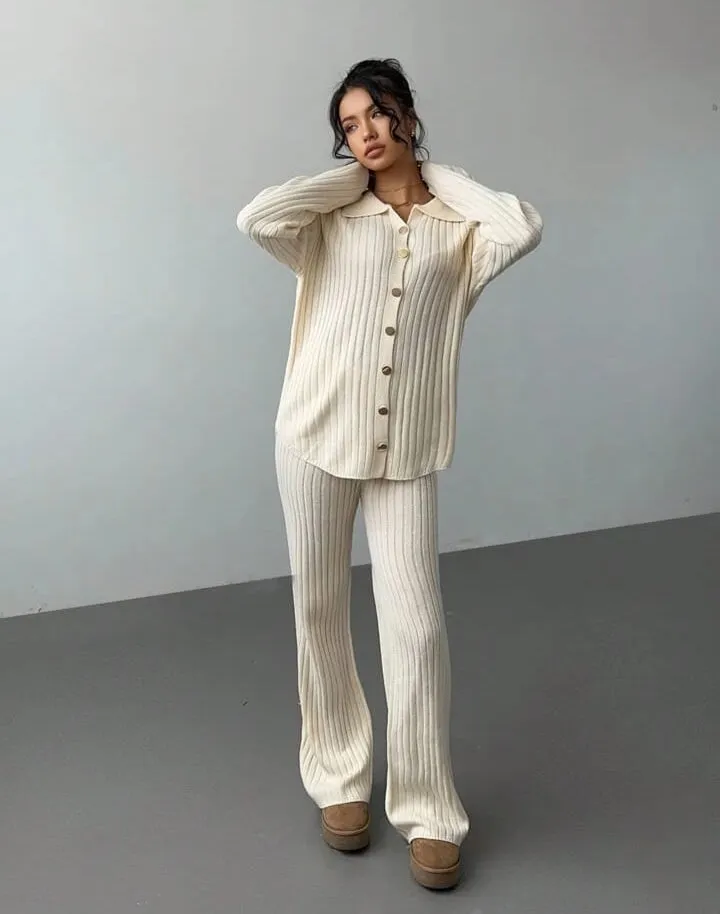 Women's Autumn/Winter Ribbed Cardigan Jacket with Metal Buttons and High Waist Knitted Pants with Turn-down Collar, Two-Piece    S475569